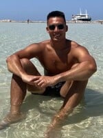 Toto sú hokejisti, ktorí nás budú reprezentovať na MS v hokeji 2025. Ako vyzerajú v civile?