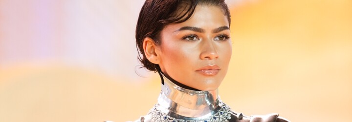 Toto sú momenty, ktoré definovali módu v roku 2024: Zendaya ako robot, návrat prehliadky Victoria's Secret aj brat girl summer