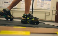 Toto sú najrýchlejšie topánky na svete, poháňa ich umelá inteligencia. Prejdeš v nich takmer 11 kilometrov