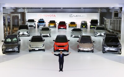 Toyota a Lexus představily 16 elektromobilů najednou