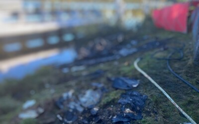 Tragédie v Nymburce: Po pádu rogala zemřeli dva muži, stroj začal hořet