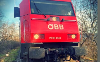 Tragická udalosť: Vlak v Bratislave zrazil človeka. Doprava v jednom úseku je prerušená