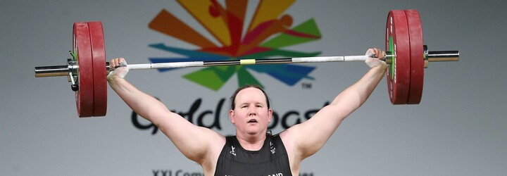 Transgender vzpěračka Laurel Hubbard po olympijském neúspěchu končí se soutěžením