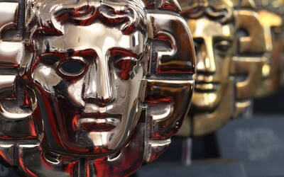 Trapas na cenách BAFTA: Jako vítězku ohlásili jinou herečku