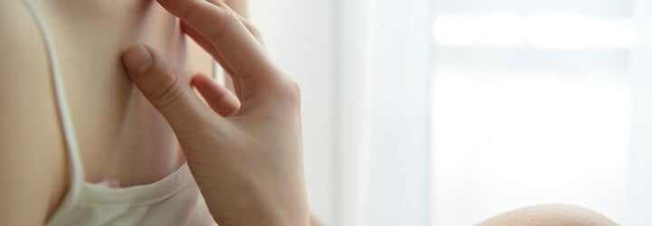 Trápi ťa ekzém? Spýtali sme sa odborníčky, prečo vzniká a ako sa ho môžeš zbaviť