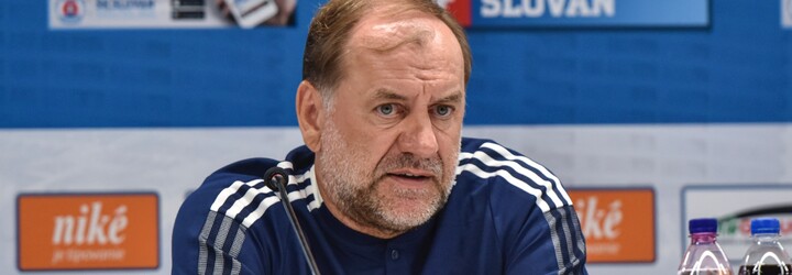 Tréner Weiss dostal pokarhanie za správanie na zápase so Žilinou. Z tribúny nadával tak nahlas, že prekričal aj komentátorov