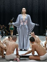 Tretí deň Mercedes-Benz Fashion Live! ovládlo šialenstvo na móle: Kolekcie Hanečku a Krnáča ťa inšpirujú