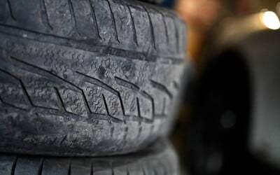 Tretina zimných pneumatík neobstála v teste. Tieto značky si radšej nekupuj