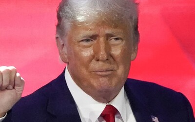 Trump nevylučuje vystoupení USA z NATO. Evropa podle jeho slov „musí platit své účty“