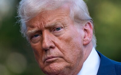 Trumpovo jméno se údajně objevilo v Epsteinových spisech. Prezident je navzdory slibům odmítá zveřejnit