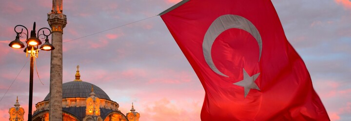 Turecko mení oficiálny názov, v angličtine to už nebude Turkey. Nechcú svoju krajinu spájať s moriakom