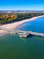 Turisti pozor, na poľských plážach platia prísne pravidlá. Alkohol aj fajčenie pri mori ťa vyjde poriadne draho