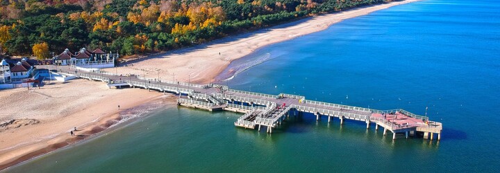 Turisti pozor, na poľských plážach platia prísne pravidlá. Alkohol aj fajčenie pri mori ťa vyjde poriadne draho