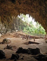 Turisti sa po vstupe do jaskyne nakazili smrteľným vírusom, ktorý im rozleptal celé telo. Podľa WHO môže spôsobiť ďalšiu pandémiu