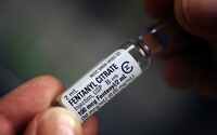 USA: Množství zabaveného fentanylu v roce 2022 by zvládlo zabít všechny Američany