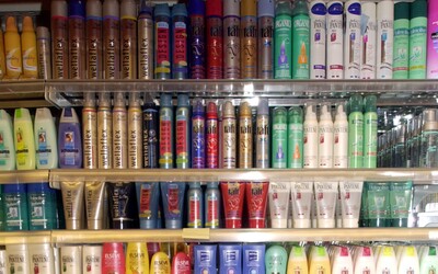 ÚVZ SR upozorňuje na nebezpečnú kozmetiku. Výrobky by zákazníci nemali používať, sú v nich zakázané látky