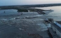 Ukrajina: V ohrožené zóně okolo přehrady Nová Kachovka je 16 tisíc lidí