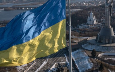 Ukrajina zaznamenává na bojišti obrovské úspěchy. Připravovala ofenzivu na jihu, postoupila ze severu