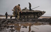 Ukrajina zosilňuje útoky v Luhanskej oblasti. S príchodom zimy sa zlepšujú podmienky na ofenzívne operácie