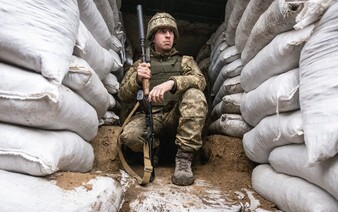 Ukrajina zvyšuje intenzitu bojů v Chersonské oblasti. Rusko údajně vystěhovává obyvatele a opevňuje se