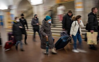 Ukrajinci v Česku si nevydělají ani 150 korun na hodinu. Žijí pod hranicí příjmové chudoby