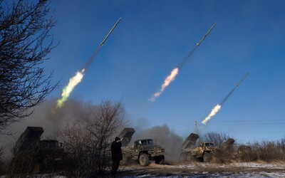 Ukrajině už téměř došla dělostřelecká munice. „Jsme odkázáni na zbraně ze Západu,“ prohlásil představitel rozvědky