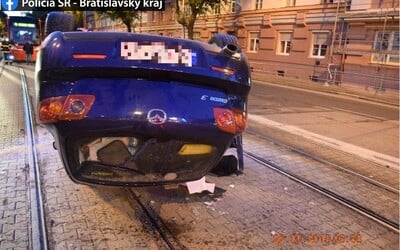 Ukrajinský vodič neudržal auto na ceste, prevrátil ho na strechu a v dychu mal 1,69 promile