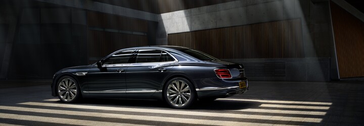 Ultra luxusní limuzína od Bentley dokáže uhánět rychlostí až 333 km/h