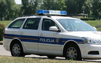 Úmrtí českého dítěte v Chorvatsku: Na vině je výbušnina, muž chlapci dovolil vzít ji do auta