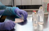 Úrady skúmajú možný kartel v laboratórnej diagnostike na Slovensku. Podnikatelia údajne nelegálne ovplyvňovali dianie na trhu 