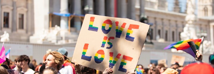 Ústavní soud ve Slovinsku zlegalizoval manželství osob stejného pohlaví i adopce dětí těmito páry