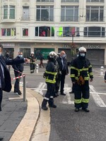 Útočník vo francúzskom kostole odrezal žene hlavu nožom a zabil ďalších dvoch ľudí. Úrady útok vyšetrujú ako terorizmus