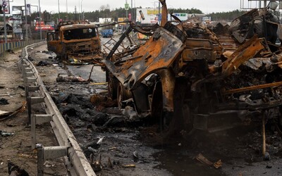 Útok na ukrajinské nádraží zabil 25 civilistů. Moskva tvrdí, že šlo o 200 vojáků