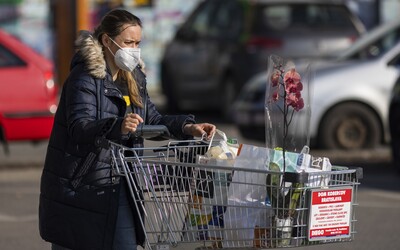 Už sa nemusíš po práci plašiť do potravín. Od štvrtka si v týchto reťazcoch nakúpiš až do deviatej večer