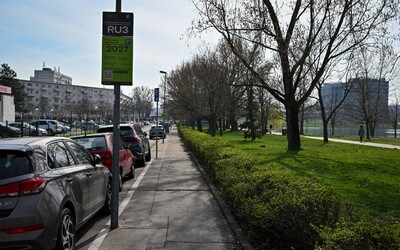 V Bratislave aktuálne za parkovanie nezaplatíš. Mesto hlási veľký technický výpadok