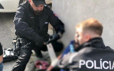 V Bratislave dnes ráno muž dobodal ženu, policajti ho hneď chytili