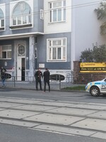 V Brně na Palackého třídě se střílelo, jedna žena zraněním podlehla