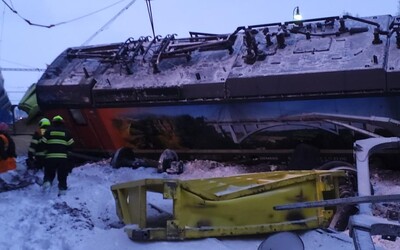 V České Třebové se srazily dva vlaky, došlo ke zranění
