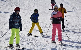 V Česku otevřela nejdelší lyžařská sjezdovka. Kde ji najdeš?