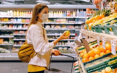 V Česku otvárajú potraviny, kde nakúpite aj v noci a bez predavačiek