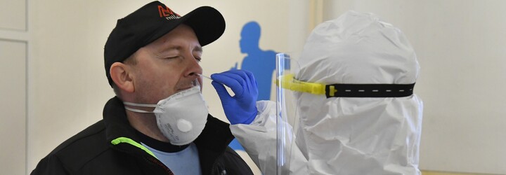 V Česku přibylo 376 nakažených koronavirem. Pandemie opět sílí
