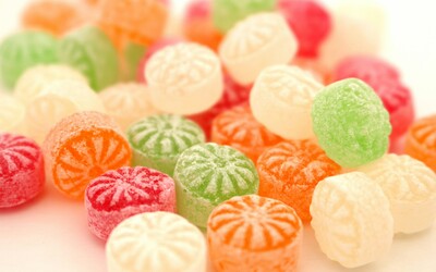 V Česku se legálně prodávají bonbony s psychoaktivními látkami. Brzy by mohly být staženy