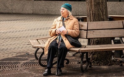 V Česku se nejvíce let dožívají Pražané. Nejkratší život mají lidé z Ústecka