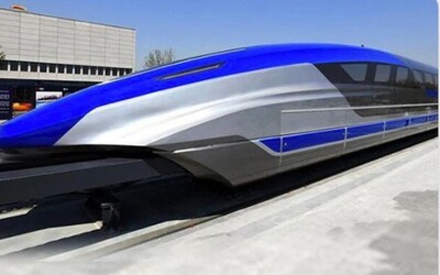 V Číne predstavili najrýchlejší dopravný prostriedok na pozemnú prepravu na svete. Magnetický vlak dokáže zrýchliť na 600 km/h