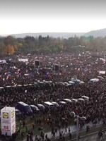 V Praze na Letné se sešlo 257 tisíc lidí. Andrej Babiš od demonstrantů dostal ultimátum (Aktualizováno)