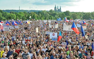 V Praze proběhne další akce Milionu chvilek pro demokracii