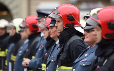 V Prešove bojovali hasiči s ohňom. V bytoch bolo vraj 17 ľudí