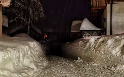 V Rakousku napadla spousta sněhu. Kvůli kalamitě hlásí nejvyšší stupeň výstrahy, domácnosti jsou bez elektřiny