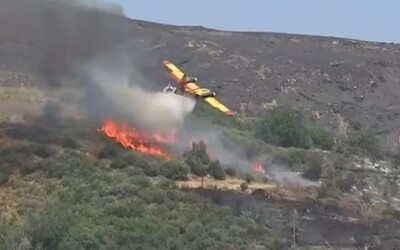 V Řecku havarovalo letadlo, které pomáhalo hasit požáry