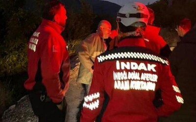V Turecku hľadali záchranári nezvestného muža. Ten bol opitý a hľadal spolu s nimi